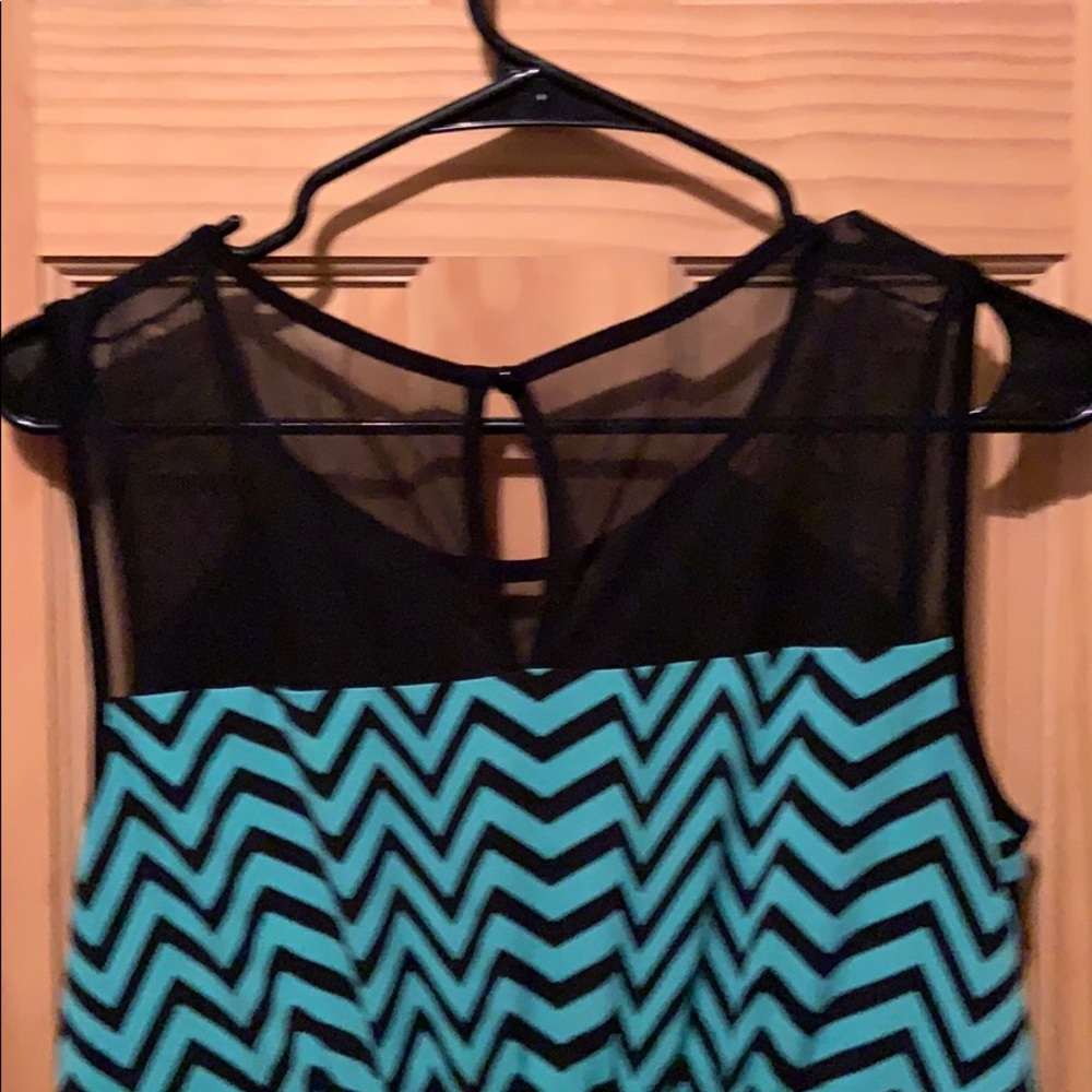 Dress - Picture 3 of 5